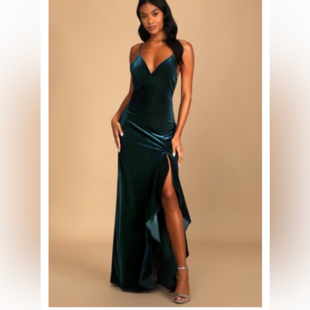 Lulus turquoise velvet dress with slip in front